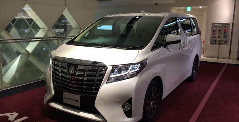 MOBIL MEWAH PILIHAN, ALPHARD DI TAHUN 2018