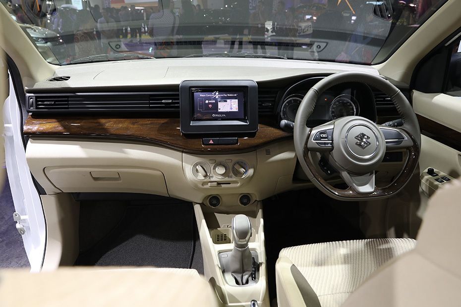 Thrubus - Mobil Family Friendly Suzuki Ertiga 1